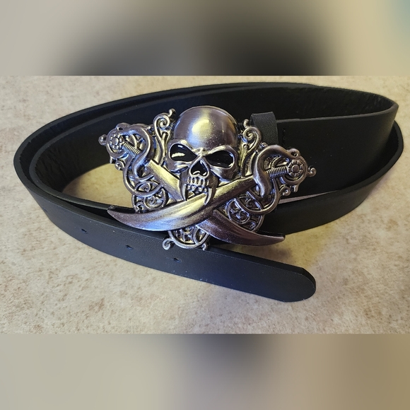 New skull pirate belt buckle and belt - Picture 2 of 5